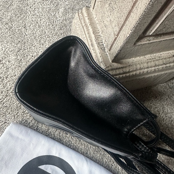 Telfar Classic Black Tote - Picture 4 of 7